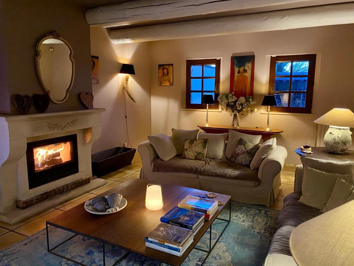 Villa Mas St Jean B&B Noves Eksteriør billede