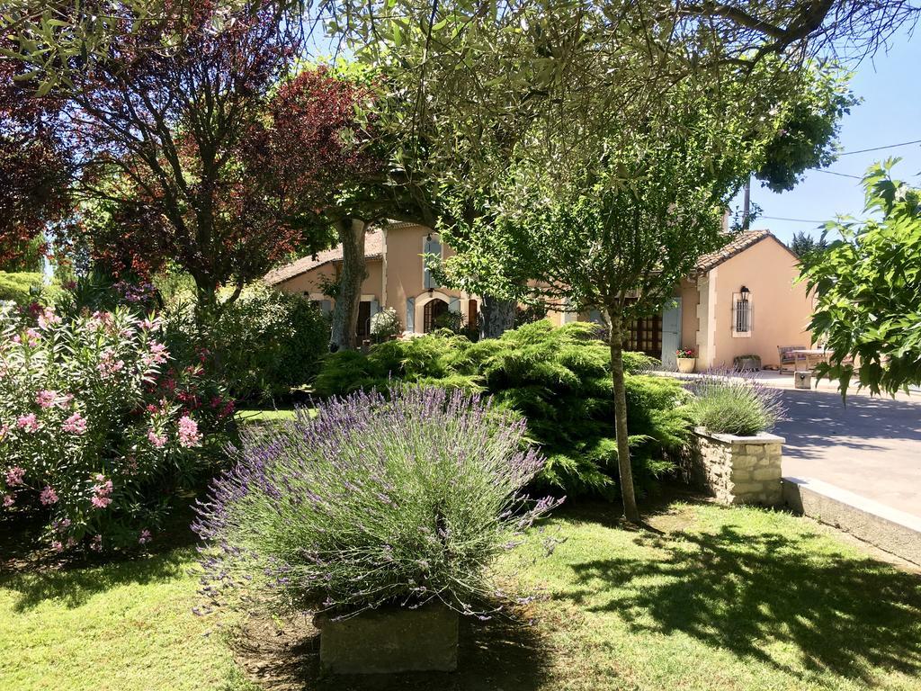 Villa Mas St Jean B&B Noves Eksteriør billede