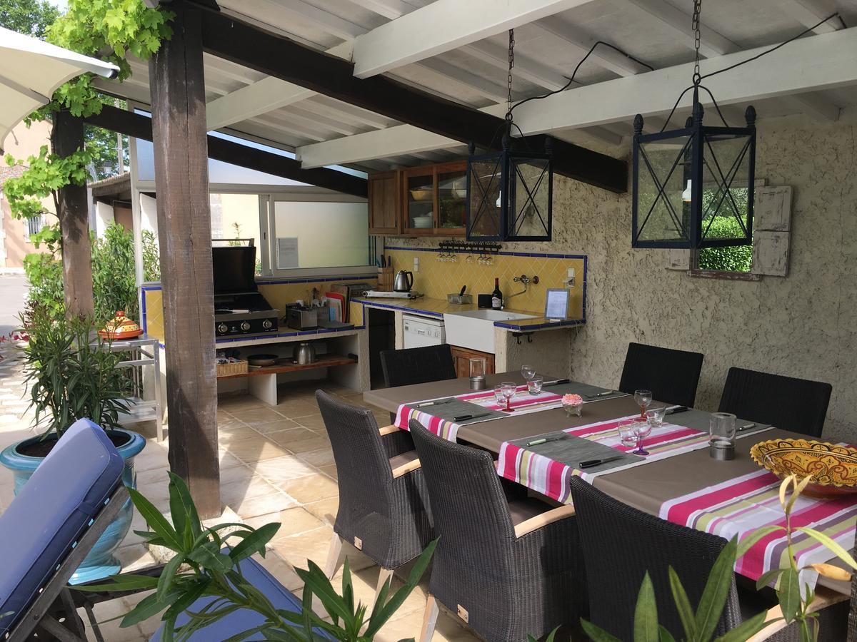 Villa Mas St Jean B&B Noves Eksteriør billede