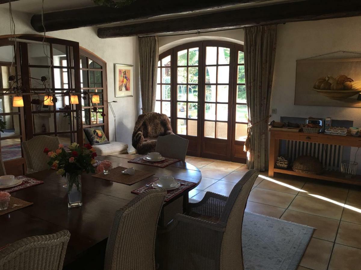 Villa Mas St Jean B&B Noves Eksteriør billede