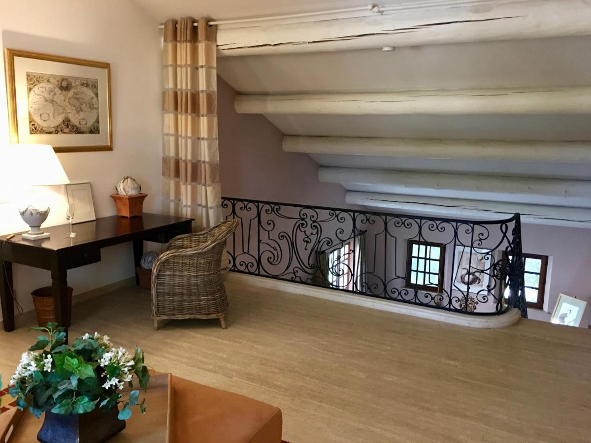 Villa Mas St Jean B&B Noves Eksteriør billede