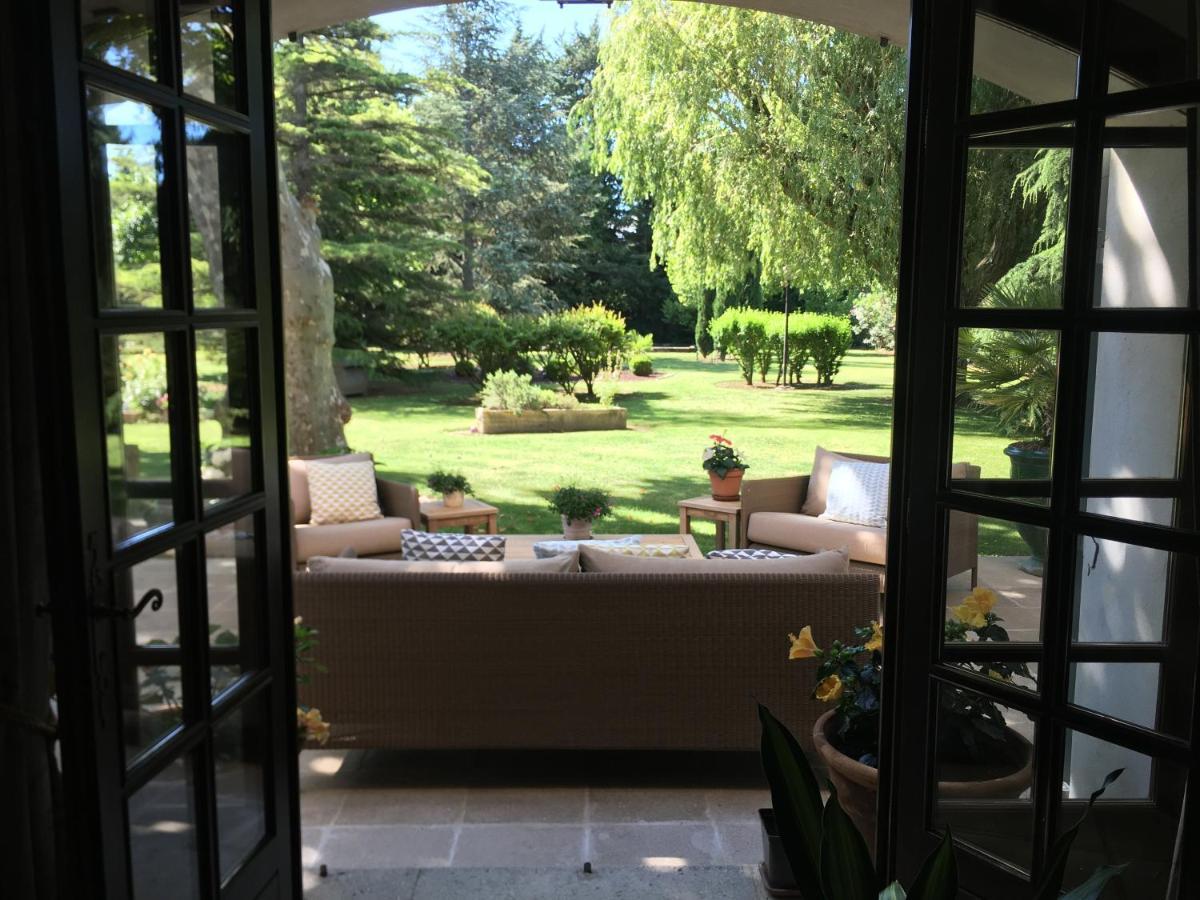 Villa Mas St Jean B&B Noves Eksteriør billede